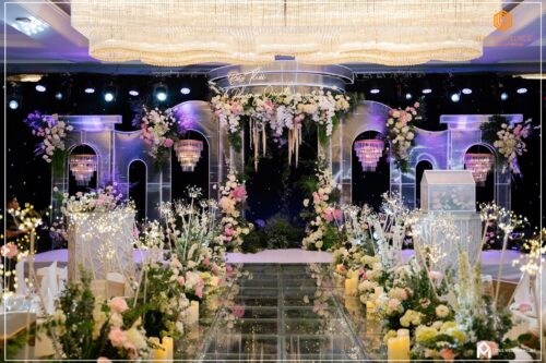 5 XU HƯỚNG TIỆC CƯỚI HOT 2025 MÀ CÁC CẶP ĐÔI KHÔNG THỂ BỎ QUA